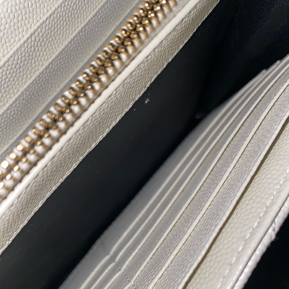 Saint Laurent Monogram chevron-quilted chain wallet - Picture 4 of 7